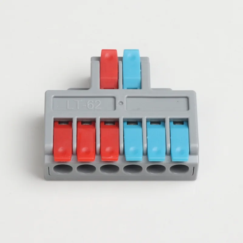 Two-in Four-out Mini Splicing Wire Quick Connectors